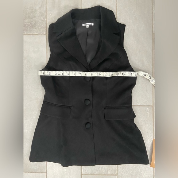 NEW Reformation Billie Sleeveless Vest Black Size Small - Picture 8 of 9